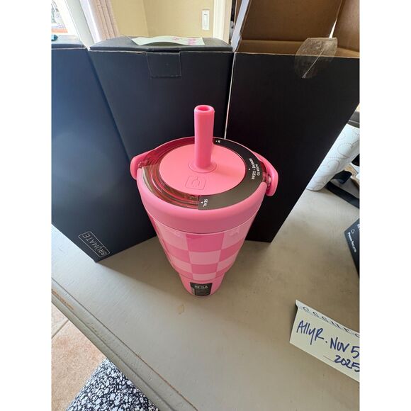 Brumate - 35oz Pink Checkered Resa Brand New - Picture 4 of 4